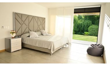 Casa campestre en condominio para la venta en Cerritos, Pereira!!!