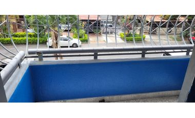 Alquilo habitación en Medellín barrio loa colores con servicios
