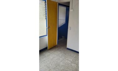 Alquilo habitación en Medellín barrio loa colores con servicios