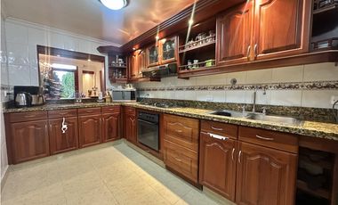 CASA EN VENTA EN UNIDAD COMPLETA EN LA LOMA DE LOS PARRA EL POBLADO