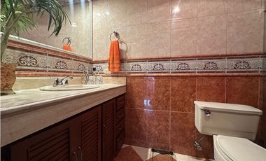 CASA EN VENTA EN UNIDAD COMPLETA EN LA LOMA DE LOS PARRA EL POBLADO