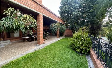 CASA EN VENTA EN UNIDAD COMPLETA EN LA LOMA DE LOS PARRA EL POBLADO