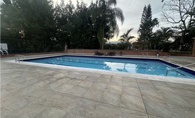 CASA EN VENTA EN UNIDAD COMPLETA EN LA LOMA DE LOS PARRA EL POBLADO