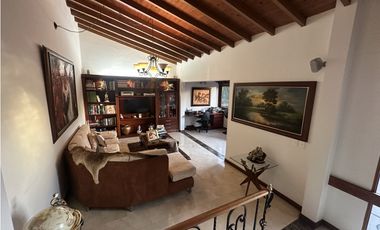 CASA EN VENTA EN UNIDAD COMPLETA EN LA LOMA DE LOS PARRA EL POBLADO