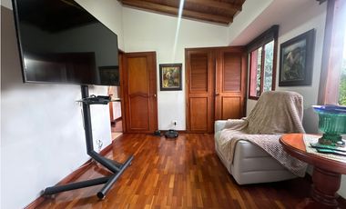 CASA EN VENTA EN UNIDAD COMPLETA EN LA LOMA DE LOS PARRA EL POBLADO