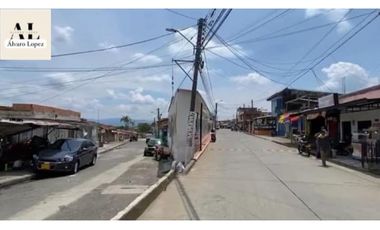 💼Se vende unidad comercial en zona estratégica de Quimbaya