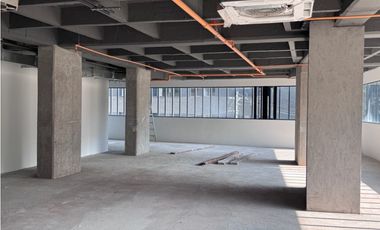 SE ARRIENDA OFICINA EN OBRA BLANCA  MEDELLIN