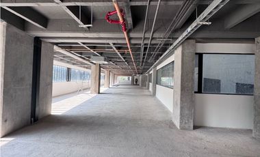 SE ARRIENDA OFICINA EN OBRA BLANCA  MEDELLIN