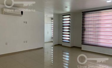 Renta de Casa con 3 habitaciones en calle Gilberto Aceves, Fracc. Paraíso, Coatzacoalcos, Ver.