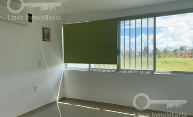 Renta de Casa con 3 habitaciones en calle Gilberto Aceves, Fracc. Paraíso, Coatzacoalcos, Ver.