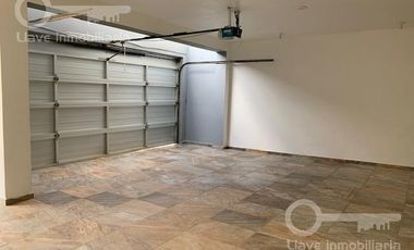 Renta de Casa con 3 habitaciones en calle Gilberto Aceves, Fracc. Paraíso, Coatzacoalcos, Ver.