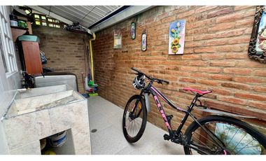 Casa campestre en venta a puerta cerrada - Rozo Palmira Valle Colombia