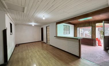 Se Vende Casa antigua en buen estado Regularizada, Cuasimodo