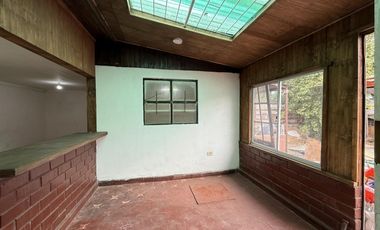 Se Vende Casa antigua en buen estado Regularizada, Cuasimodo