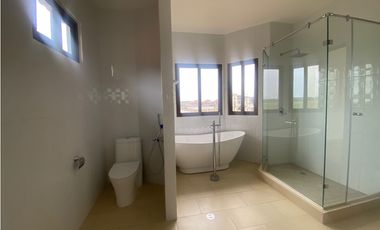 VENTA de CASA NUEVA en COSTA SUR | CASA UNIFAMILIAR DE ESQUINA- LH