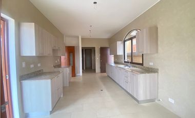 VENTA de CASA NUEVA en COSTA SUR | CASA UNIFAMILIAR DE ESQUINA- LH