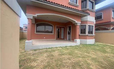 VENTA de CASA NUEVA en COSTA SUR | CASA UNIFAMILIAR DE ESQUINA- LH