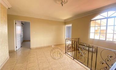 VENTA de CASA REMODELADA en SAN ANTONIO | 5REC - LH