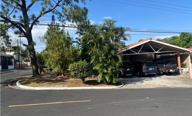 VILLA ZAITA / VILLAS ALPINAS / 3 HABIT / PISCINA PRIVADA / 600M2