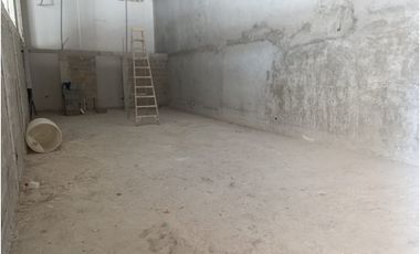 ALQUILER LOCAL COMERCIAL – TRANSSTMICA 83.11 M2