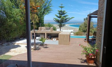 PUERTO VELERO: Casa 8 psnas. Piscina, Quincho y Hot Tub
