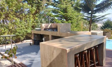 PUERTO VELERO: Casa 8 psnas. Piscina, Quincho y Hot Tub