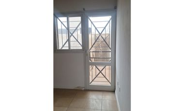 Departamento de 2 dormitorios y cochera en Alquiler - Godoy Cruz