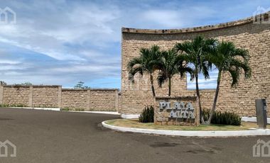 VENTA DE TERRENO FRENTE AL MAR EN MANTA
