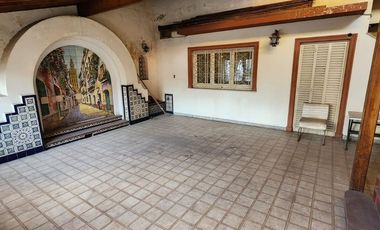 Casa estilo Andaluz Parque Patricios