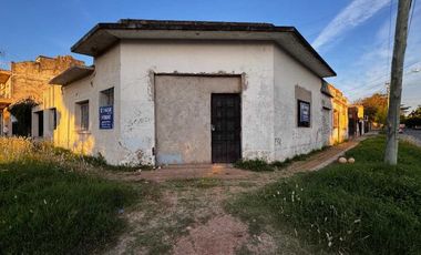 Casa para 2 Familias en venta en Moron Sur