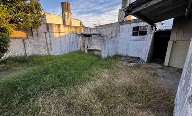 Casa para 2 Familias en venta en Moron Sur