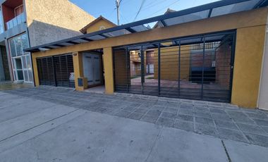 ALQUILER DUPLEX UN DORMITORIO AMOBLADO CON COCHERA