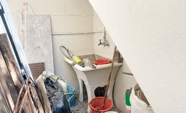 CASA 3 AMBIENTES JARDIN COCHERA TERRAZA