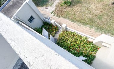 CASA 3 AMBIENTES JARDIN COCHERA TERRAZA