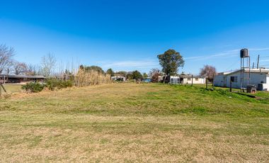 Terreno en venta en Luis Palacios de 900m2