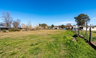 Terreno en venta en Luis Palacios de 900m2