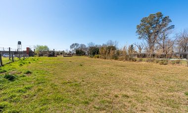 Terreno en venta en Luis Palacios de 900m2