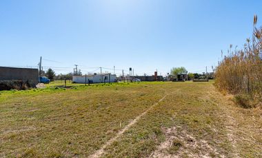 Terreno en venta en Luis Palacios de 900m2