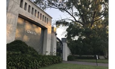 Casa en Venta, dos dormitorios en Villa Elisa