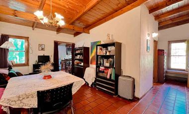 VENTA CASA 2 AMBIENTES QUINCHO Y PARQUE