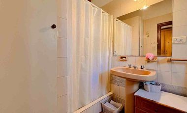 VENTA CASA 2 AMBIENTES QUINCHO Y PARQUE