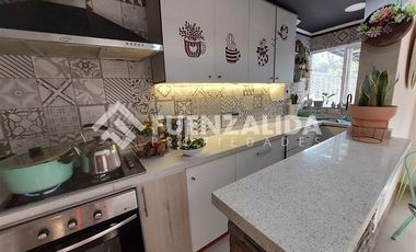 Casa en Venta en Av. Los Heroes / San Vicente