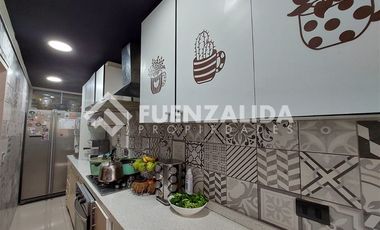 Casa en Venta en Av. Los Heroes / San Vicente