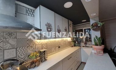 Casa en Venta en Av. Los Heroes / San Vicente