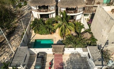 EDIFICIO EN VENTA 6 DEPARTAMENTOSTULUM LA VELETA.