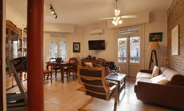 Venta casa/terreno- Palermo. Av. Medrano y Gorriti