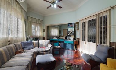 Venta casa/terreno- Palermo. Av. Medrano y Gorriti