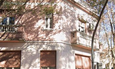 Venta casa/terreno- Palermo. Av. Medrano y Gorriti