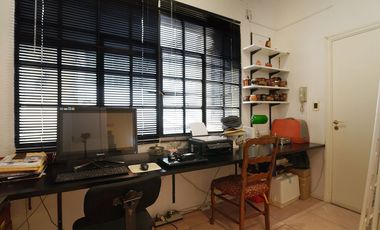Venta casa/terreno- Palermo. Av. Medrano y Gorriti