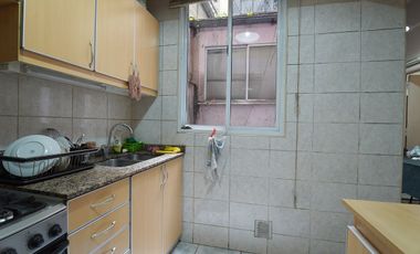 Venta casa/terreno- Palermo. Av. Medrano y Gorriti